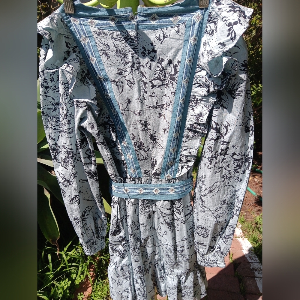 Floral Blue Ruffle Dress - Picture 13 of 17